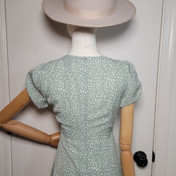 Princess Polly The Sting Mini Dress Sage Green Leopard Print Size 2 - Picture 10 of 12